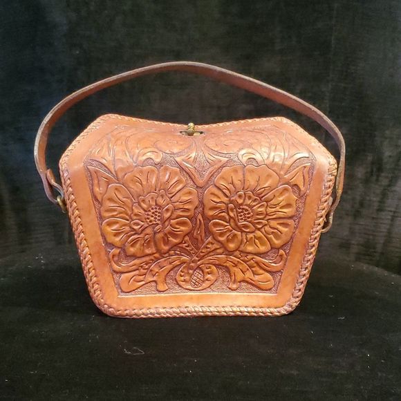 Vintage Handbags - 🔥HOST PICK🔥 Vintage Leather Mexican Bucket Purse